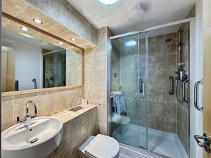 Photo 6- click for photo gallery